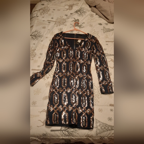 Fashionnova sequin dress - Picture 5 of 7